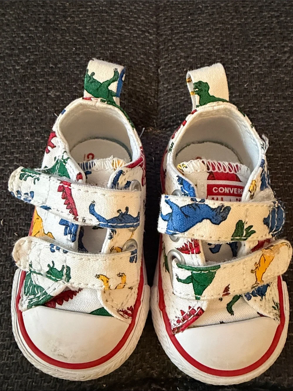 Converse Kids White Canvas Velcro Sneakers with Multicolor Dinosaur Print